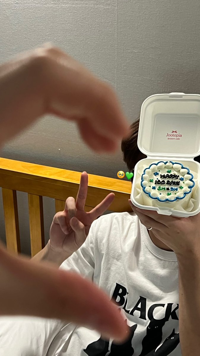 그린 tweet media