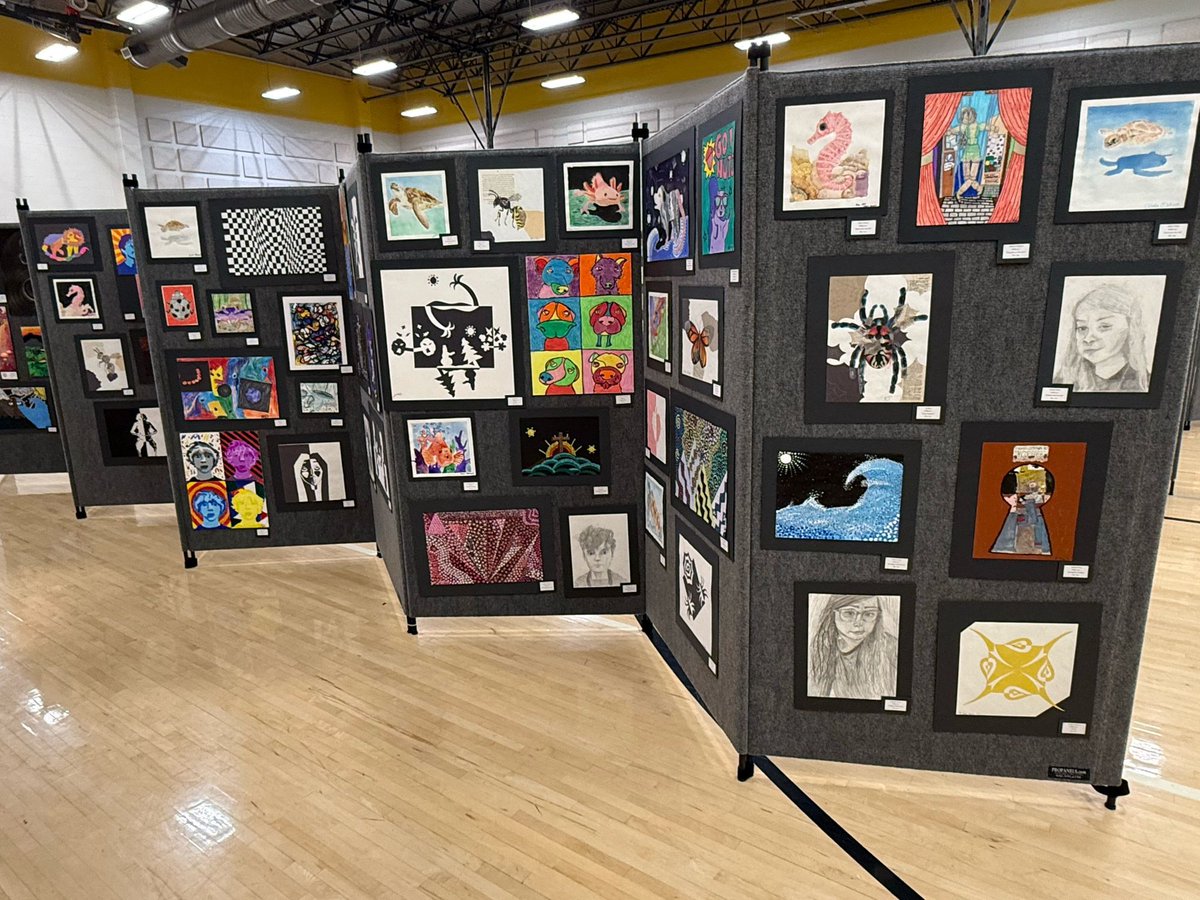 Wellborn_MS's tweet photo. Our Warhawks are putting their creativity on full display! 🎨🔥

We’re proud to host the CSISD Art Show right here on our campus, showcasing the remarkable talent, imagination, and hard work of our student artists.

🖤💛

#WMSwarhawks #SuccessCSISD https://t.co/rtD8rMLLrE