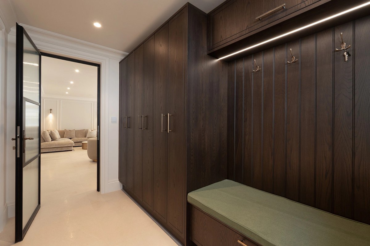 JHicks_HomePro's tweet image. LED strip lights are not new, but their versatility has made them increasingly popular for creating a sleek, minimalist finish. Best Kitchen &amp;amp; Bath Remodeler#dogoodwork #kitchendesign #hgtv #kitchen #bathroom #homeimprovement #home #remodeling #remodel