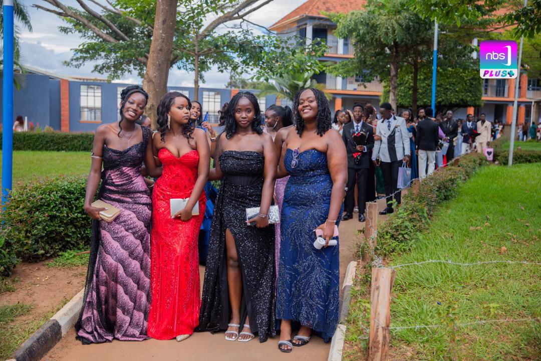nbsplusug's tweet image. Beauty,style and zero stress just vibes.

#Nbsplus 
#BeYou
#Prom
#YouthVoice