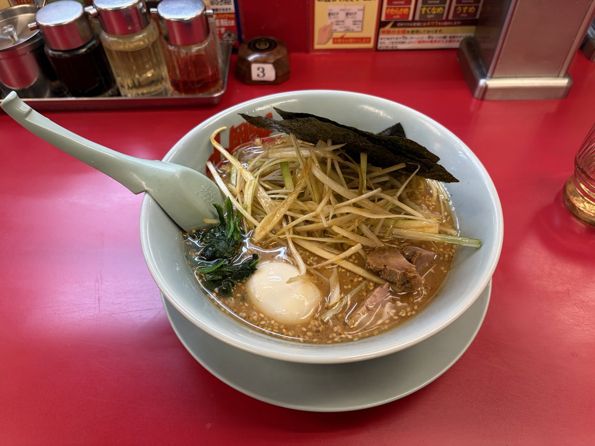 ごんべい tweet media