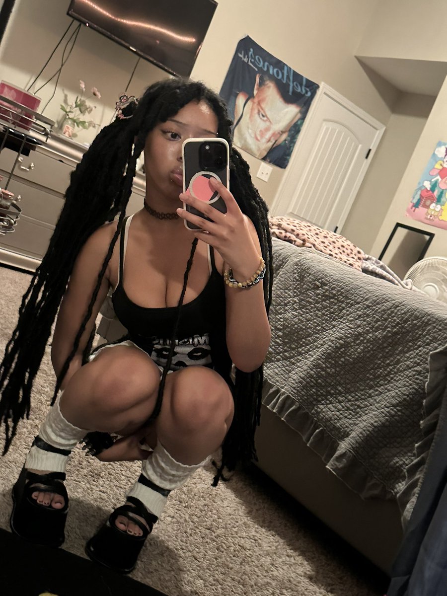 xxpiercedprincessxx tweet media