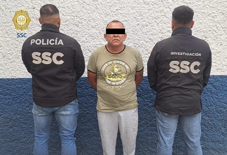 PabloVazC's tweet photo. #Importante | En @TuAlcaldiaGAM, resultado de un despliegue operativo, compañeros de @SSC_CDMX detuvieron a Ramón "N", señalado por un ciudadano como presunto responsable de solicitarle una suma de dinero en efectivo a cambio de permitirle laborar y no causarle daño. 

Además, de acuerdo con las investigaciones, se supo que el detenido cuenta con antecedentes delictivos por robo, extorsión agravada y corrupción de menores.

Por instrucciones de la Jefa de Gobierno @ClaraBrugadaM y en el marco del #PactoContraLaExtorsión, seguimos con la atención de todas y todos los ciudadanos.

No daremos ni un paso atrás en el combate a este delito. Invito a la ciudadanía a seguir denunciando a través del 089 o de la línea directa 55 5036 3301. 

Con su apoyo generamos más investigaciones, más detenciones y menos impunidad.