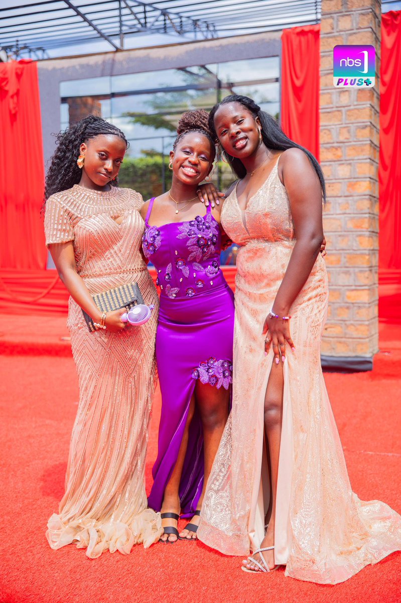 nbsplusug's tweet image. Girls being girls🤏 at Spena prom edition.

#NbsPlus
#BeYou
#Prom
#NBSYouthVoice
