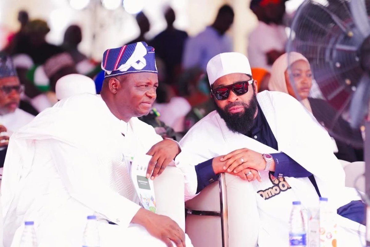 APC New Media tweet media