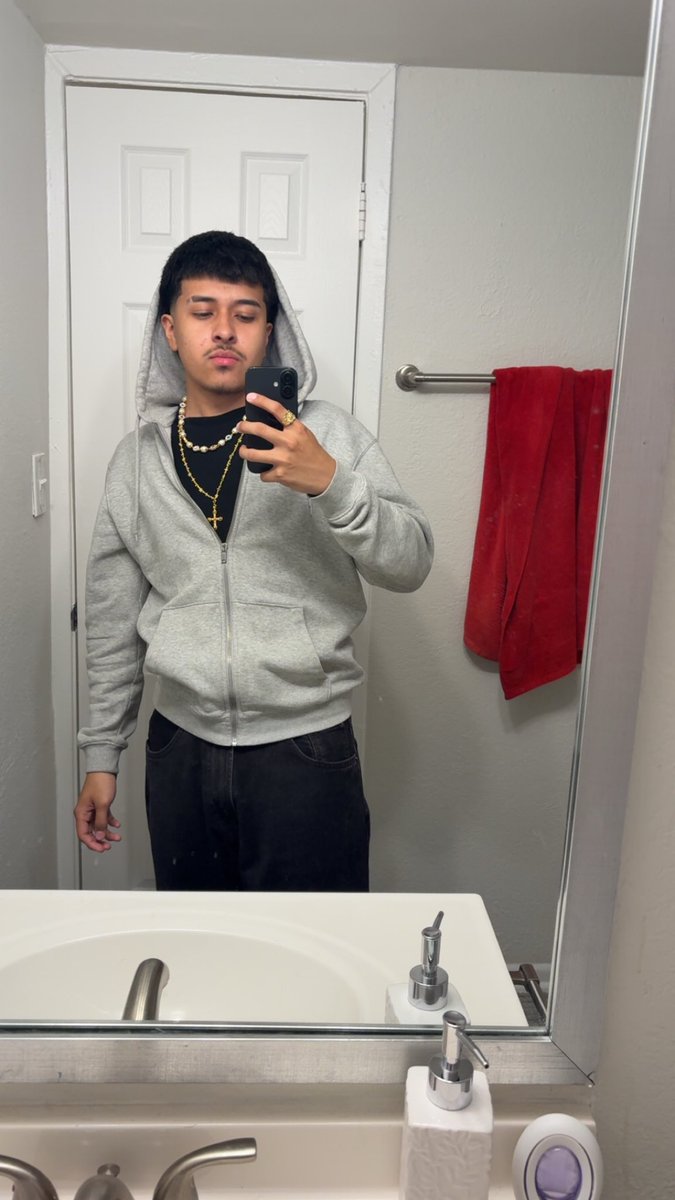 carlitos tweet media