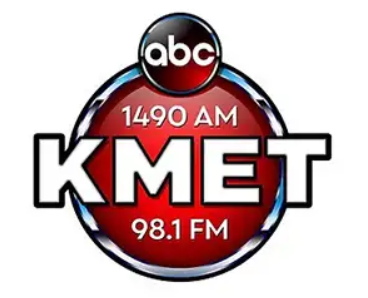CoachHarveyHyde's tweet image. Today at 11am
@KMETRadio
@CAHIRONMAN7 
@CFBPlayoff @B1Gfootball 
@UCLAFootball @uscfb 
@RoseBowlStadium @lacoliseum 
#CollegeFootball #HuddleUpandBuckleUp