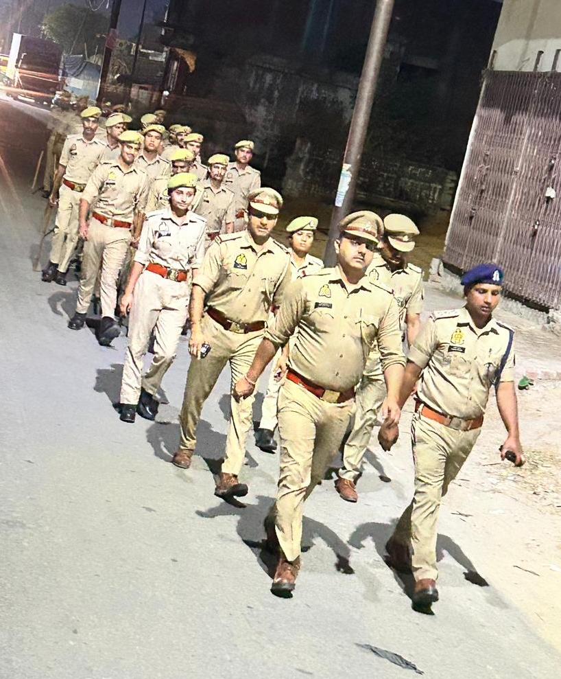 moradabadpolice's tweet image. #SSP @moradabadpolice के निर्देशन में #CO हाईवे द्वारा थाना मूढापांडे पर रिक्रूट आरक्षियों से प्रशिक्षण संबंधी फीडबैक प्राप्त किया गया संबंधित को आवश्यक दिशा-निर्देश दिए गए एवं ग्राम मूंढापांडे में थाना मूंढापांडे पुलिस बल के साथ पैदल गस्त किया गया ।
#UPPolice