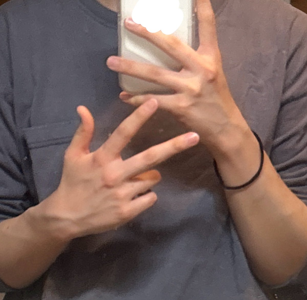パンこ tweet media