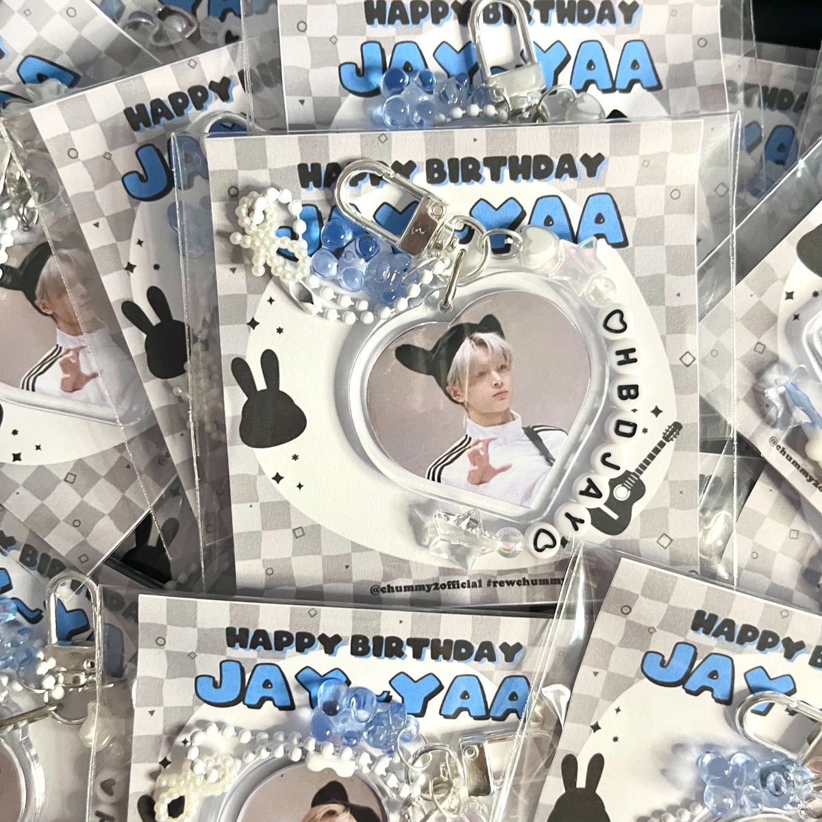 mystudioTH's tweet photo. พรีวิวงานสั่งทำค่า💖
รีเควสจี้ได้ รับงานด่วน/งานเร่ง

🌟ราคา 49 บาท (เพิ่มตะขอ +5฿)
- เลือกลูกปัดได้
- มีกรอบให้เลือก 6 แบบ
- มีเรทราคาส่ง

#รับทำของแจกหน้าคอน #รับผลิตของแจก #รับผลิตgiveaway #ตลาดนัดBUS #ตลาดนัดtreasure #ตลาดนัดplave #ตลาดนัดRIIZE #ตลาดนัดพ้อกสี #ตลาดนัดอากาเซ่ https://t.co/3hpOCWkvZu