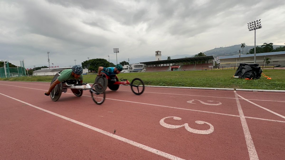 rafabotello79's tweet image. @maratondecali

Mañana correré mi segunda maratón de Cali 🇨🇴 entre amigos.

Que honor y privilegio volver a correr el maratón más importante de toda Latinoamérica.

¡Vamos!

#Cali #Caliesdondedebestar #MaratondeCali
#Colombia @lfposso #Losueñosnosecumplenseentrenan