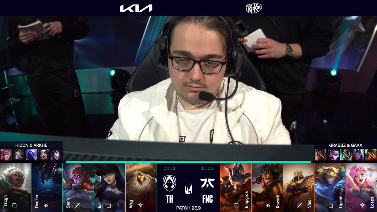 Inside Fnatic's Brush tweet media