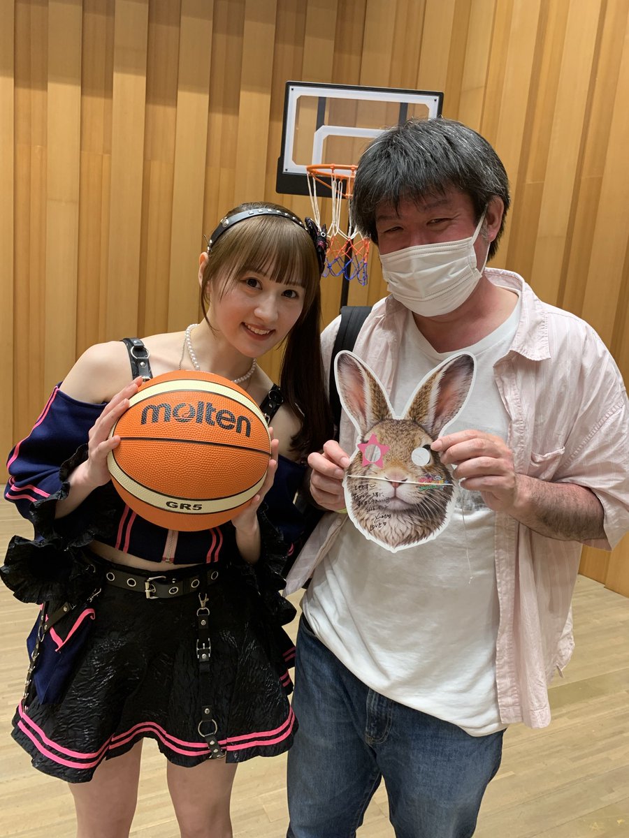 ともやす tweet media