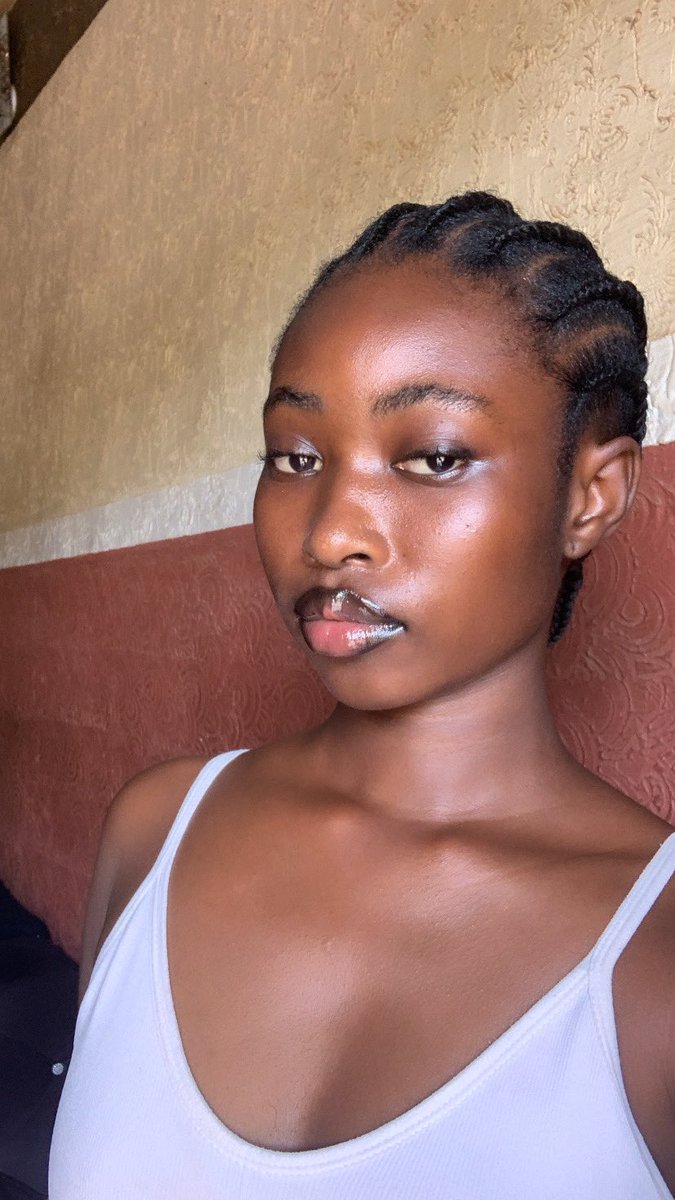 Victoria Okunade tweet media