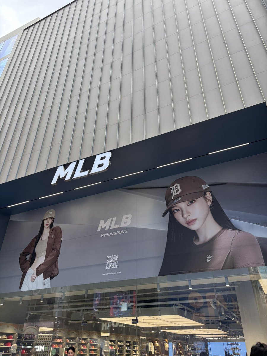 明洞MLBのカリナ様😻