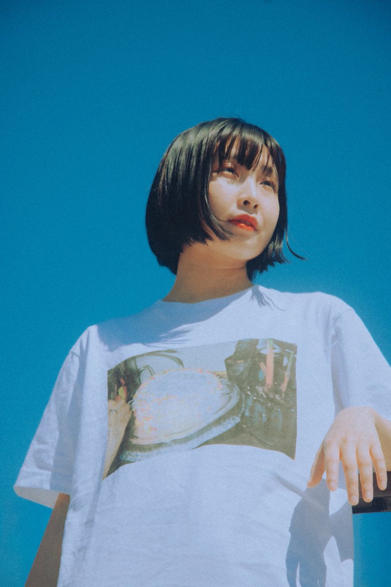 kakinotane03's tweet photo. 【勝手にRTキャンペーン】

元投稿( @layla_band )をリツイートしてくれた方に10年Tシャツあげます。
期限は5/9 23:59まで https://t.co/n4razKUr8p