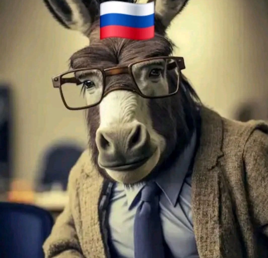 Ещё раз для дремучих российских идиотов (фото справа).
Перестаньте тягать в Тви старый боян (фото слева).
Это полицейское фото деяний сошедшей с ума цыганки Марианны Долинской в 1923 году. Она убила и привязала к дереву своих детей. 
Украинцы к этому не имеют никакого отношения.