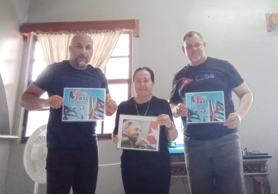 chavez59387's tweet image. En cualquier lugar donde nos encontremos celebramos este 1 ro de mayo con alegría y convencidos que siempre estaremos dando lo mejor de nosotros al mundo.
#BMC en Belmopan, Belice
#CubaCoopera
#BMCEnBelice
#SanctiSpíritusEnMarcha 
#VivaEl1roDeMayo