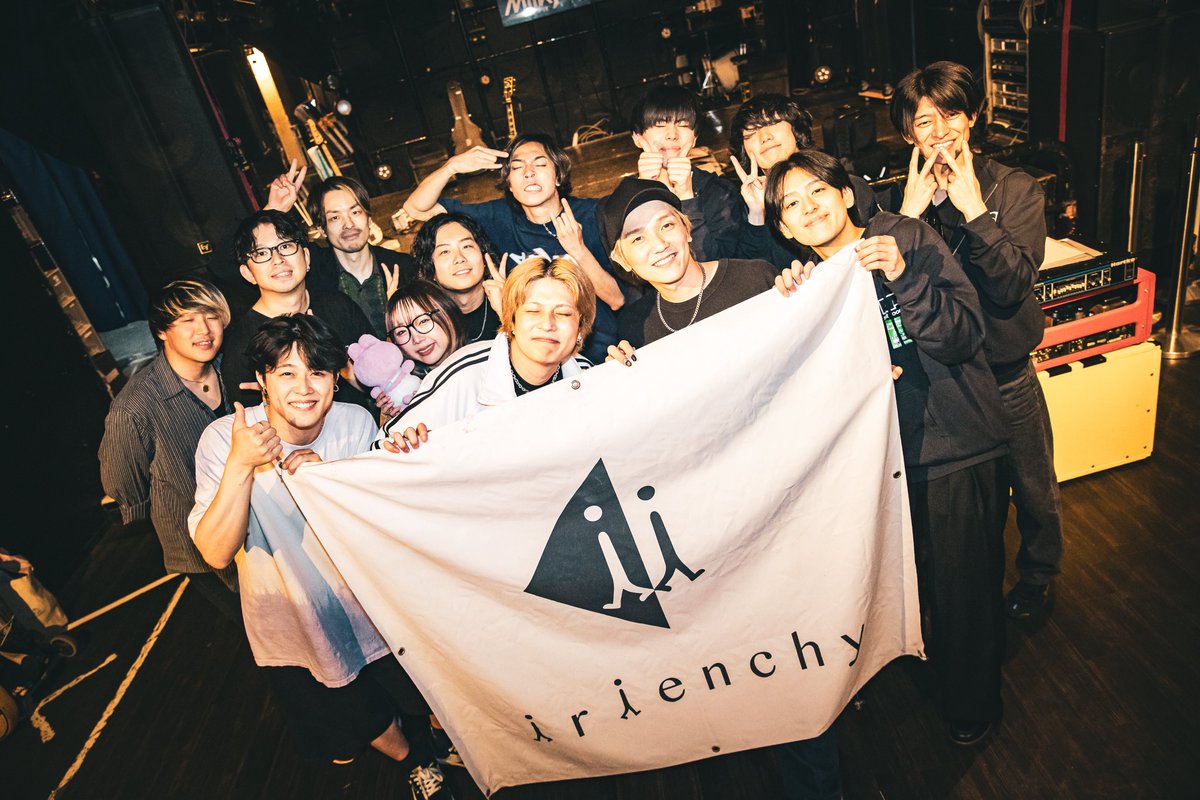 \ Thank you‼️ /

「irienchy Major 1st ALBUM Release TOUR 2026 “UNiQUE”」東京編

5月2日(土)📍渋谷Milkyway
VOI SQUARE CAT
Baby Canta 
night roomers

最高のツアーファイナルでした！
次は8/2(日)WWWワンマン。
あなたと一緒に進みたい。
🟢open.spotify.com/playlist/6VZeb…
🍎music.apple.com/jp/playlist/%E…