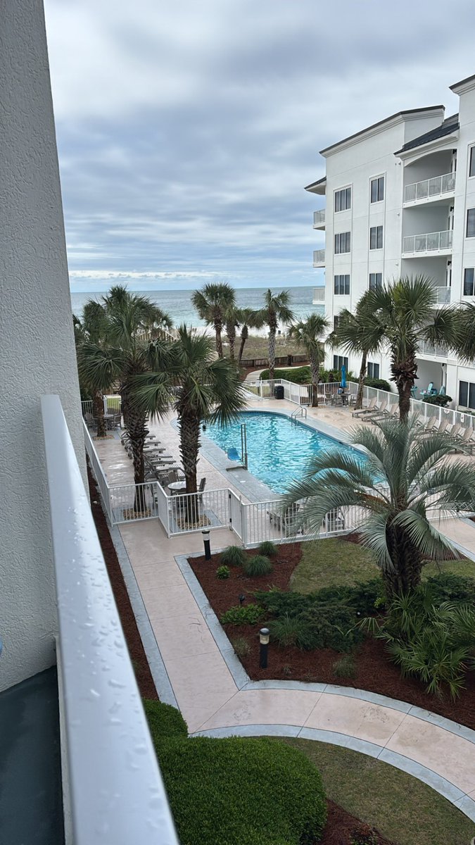 offshore_bob's tweet photo. Perfect morning for coffee. Then later to lay on the beach with a cooler https://t.co/apEzFVmgBy