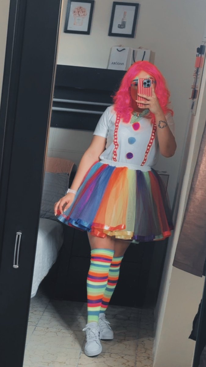 𝑀𝑜𝓃𝒾𝒸𝒶 𝑀𝒶𝓇𝓉𝑒𝓁𝓁 💋 tweet media