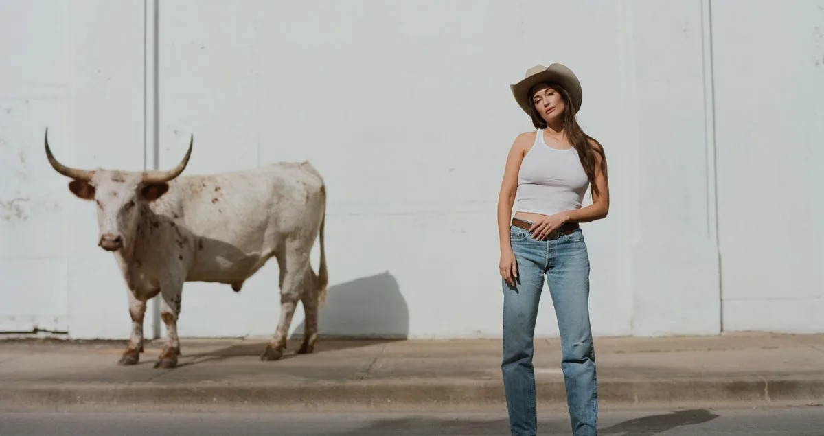 loveispopdotcom's tweet photo. New review on Love is Pop. Kacey Musgraves' new album Middle of Nowhere. Find out why I think it's a grower. https://t.co/W2L9LmswKE https://t.co/OMC0rOOtDJ