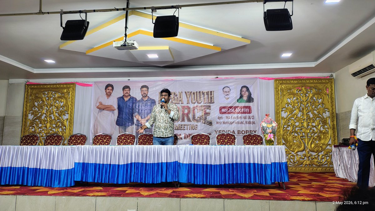 GagguturuSharif's tweet photo. With @bobby_yedida Anna, Convenor, Mega Youth Force.
#MegaYouthForce #MegaFamily https://t.co/Y06fG3i2Qw