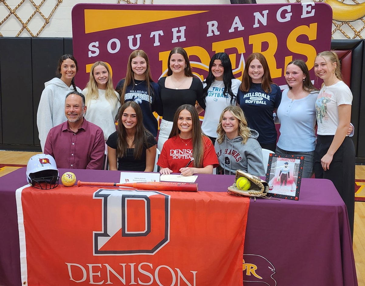 deJesus_Solena's tweet photo. It's official! Heading to the Hill!
Go Big Red! ♥️
@DenisonSoftball https://t.co/mH38SZiRCS
