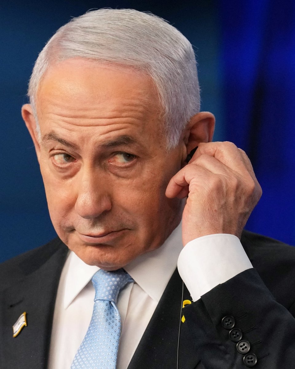 TurkishCentury's tweet image. Türkiye is the new Iran.
― #NaftaliBennett 🇮🇱

Bennett might become Israel's next PM. As much as we want #Netanyahu gone, this other nutjob is likely to prove even worse, and actually start WW3. Be careful what you wish for! ⚠️