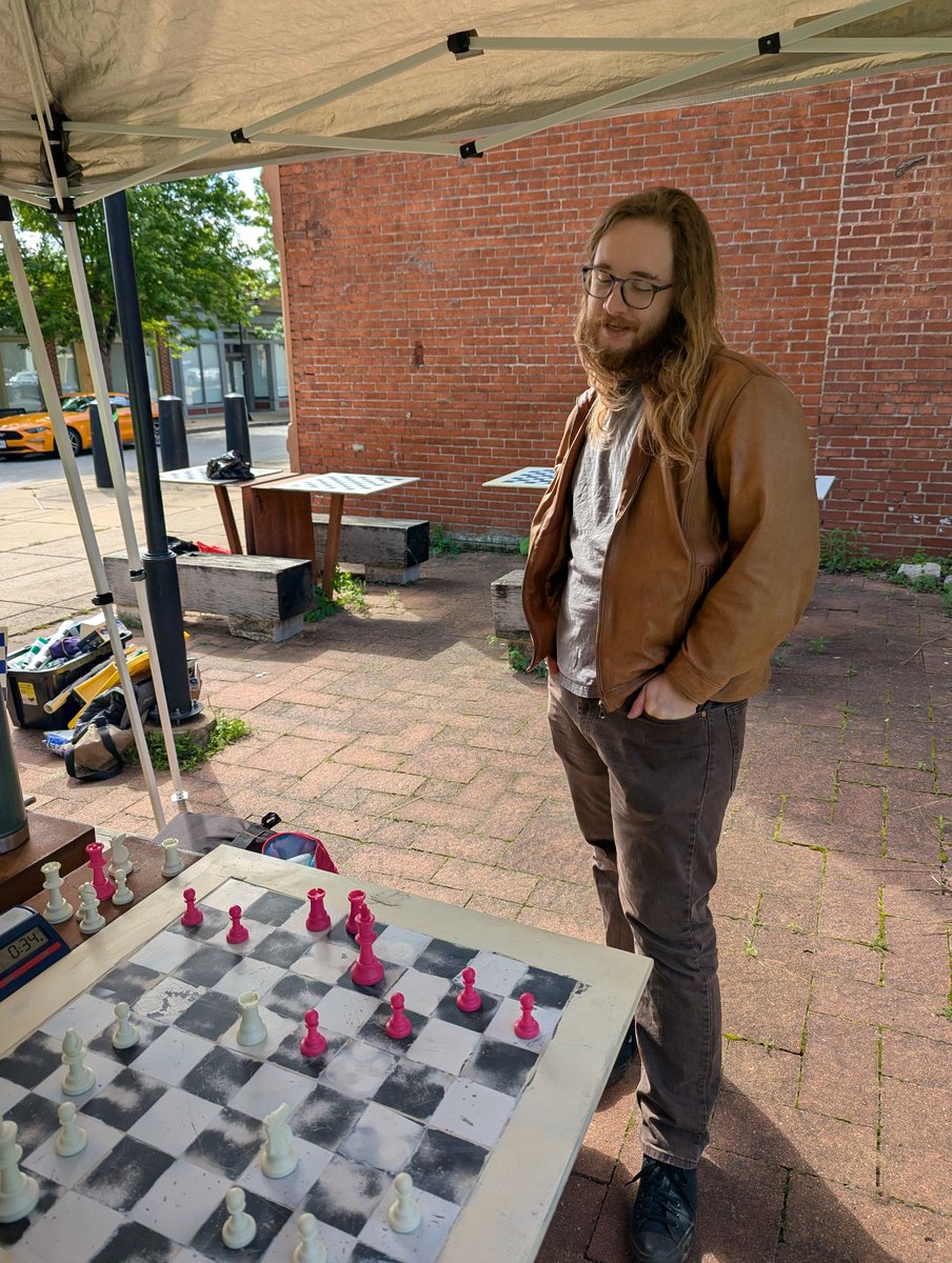 TremeChessClub's tweet image. Chess today in old north St Louis #chess #stl