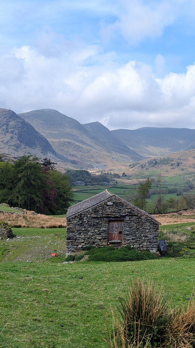 NotBadForHerAge's tweet image. It was supposed to be a half marathon. It was 14.3 miles 😅 The final hill (the sting in the tail) nearly finished me off 😆 😅🏃‍♀️ #trailrunning #lakedistrict