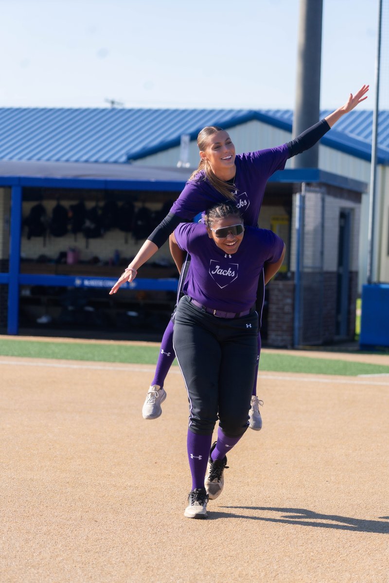 SFA Softball tweet media