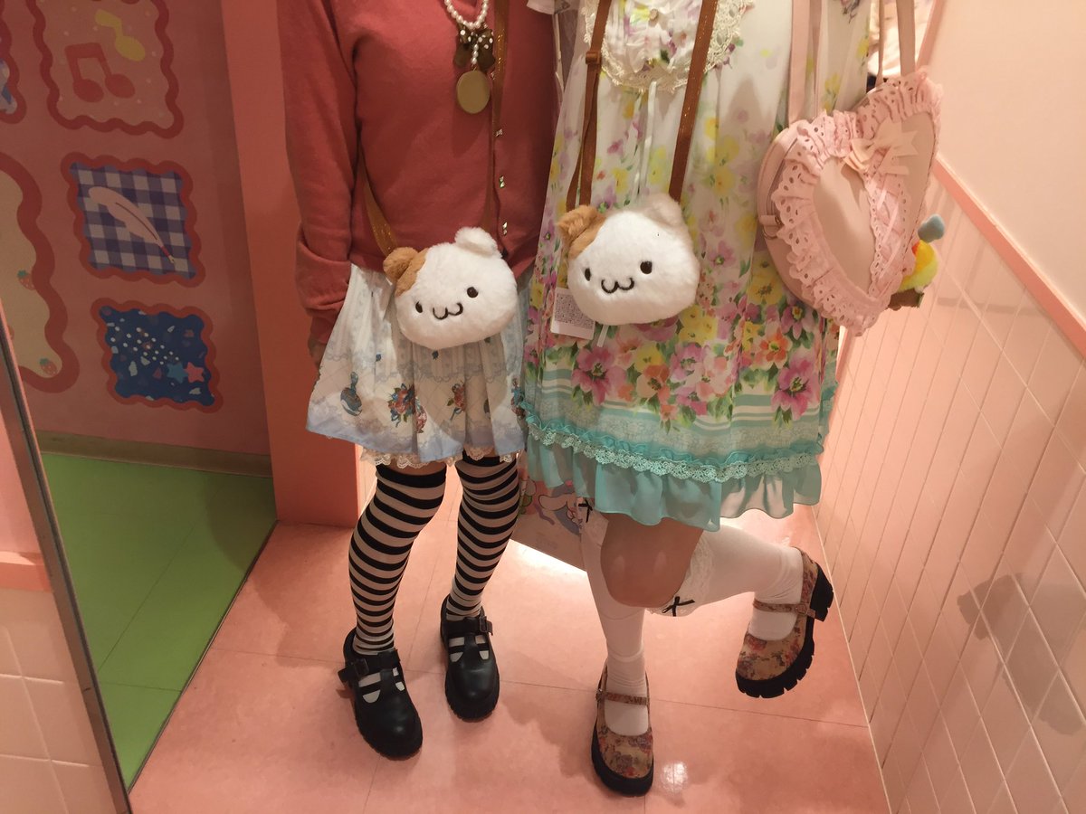 popomi tweet media