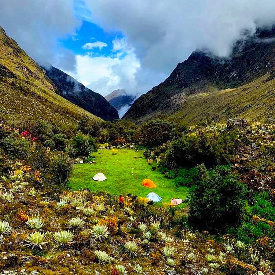 ReporteYa's tweet photo. #2May #Mérida 
0️⃣2️⃣  de Mayo (1952)

🏔️🏞️ La Sierra Nevada fue decretada como Parque Nacional, mediante decreto 393 del Presidente Germán Suárez Flamerich, con el objetivo de proteger la Sierra Nevada de Mérida dentro de la cordillera andina. - @SoyDeMeridaVe https://t.co/x8LFabwglK