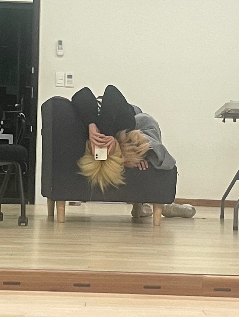 junseok pics tweet media