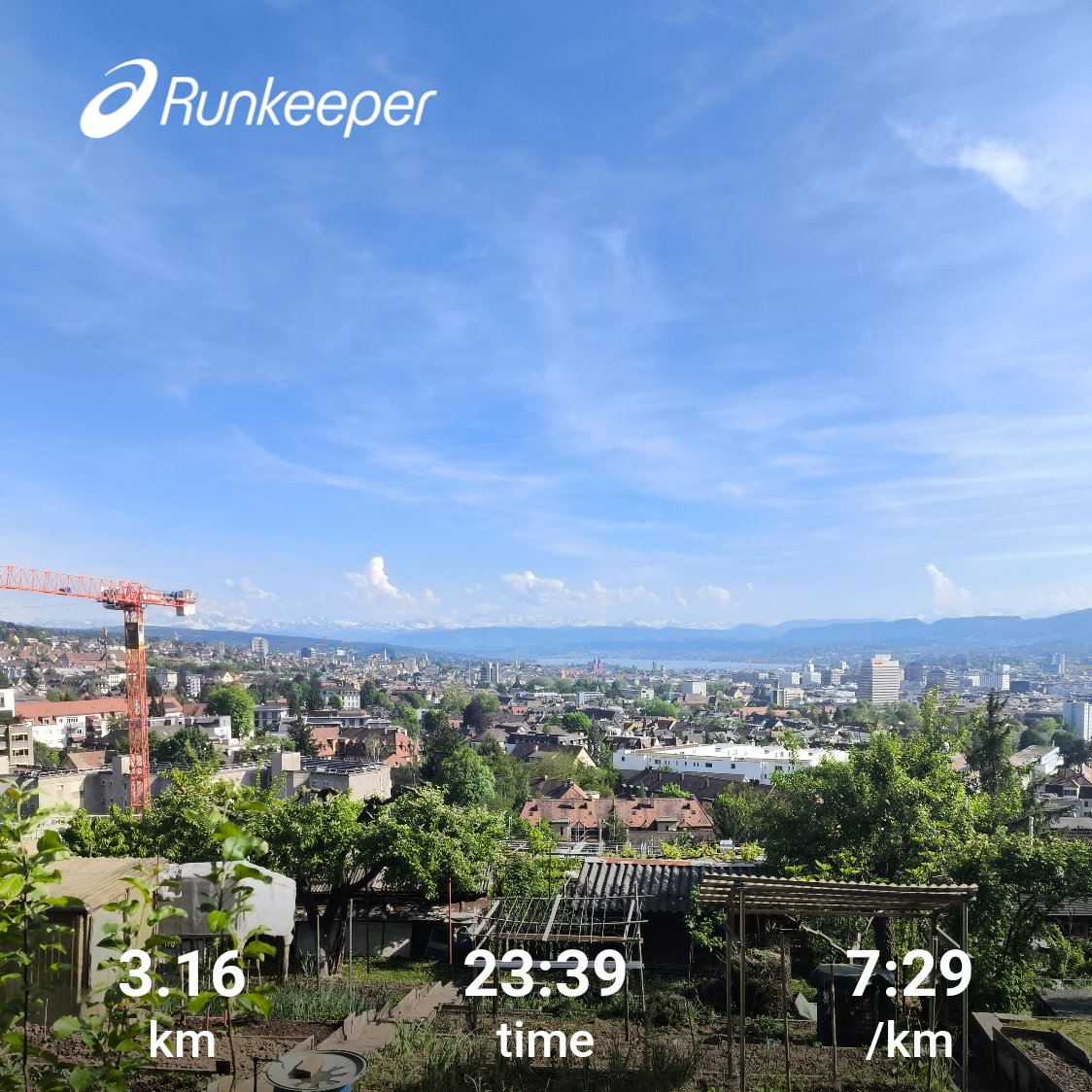 zureich37's tweet image. Saturday run 🏃‍➡️.
... high above the city.
#running #runchat #training #takeiteasy #staypositive