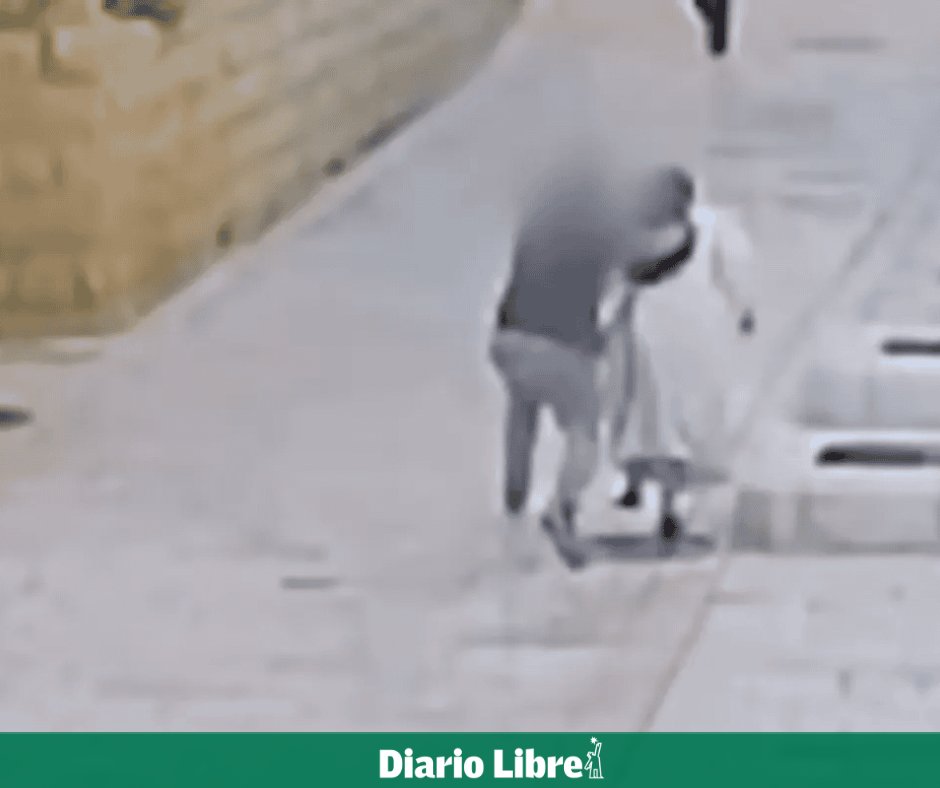 DiarioLibre's tweet photo. 🌐 | #MundoDL | Agreden a monja francesa en Jerusalén: detienen al atacante y Francia exige sanción ejemplar
🔗https://t.co/HXRW7NAGl2
#DiarioLibre #Noticias #Monja #Jerusalén https://t.co/8gswwUcZLq