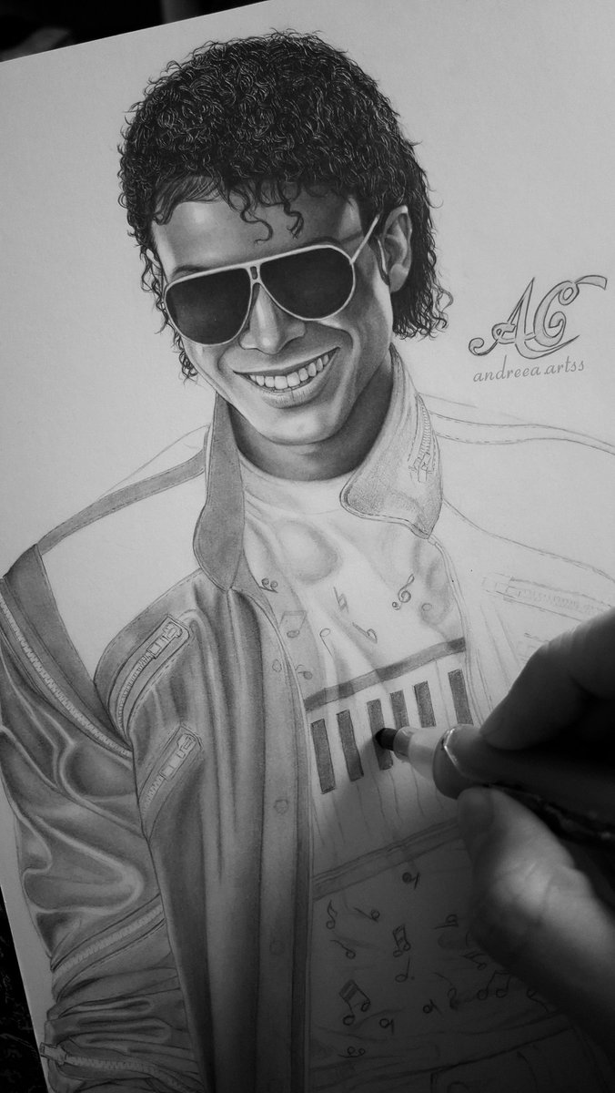 andreea_artss's tweet image. Working hard on this one! ✏️
#MichaelMovie  #artwork 
#michaeljackson 

@JaafarJackson @tjjackson @michaelmovie @michaeljackson