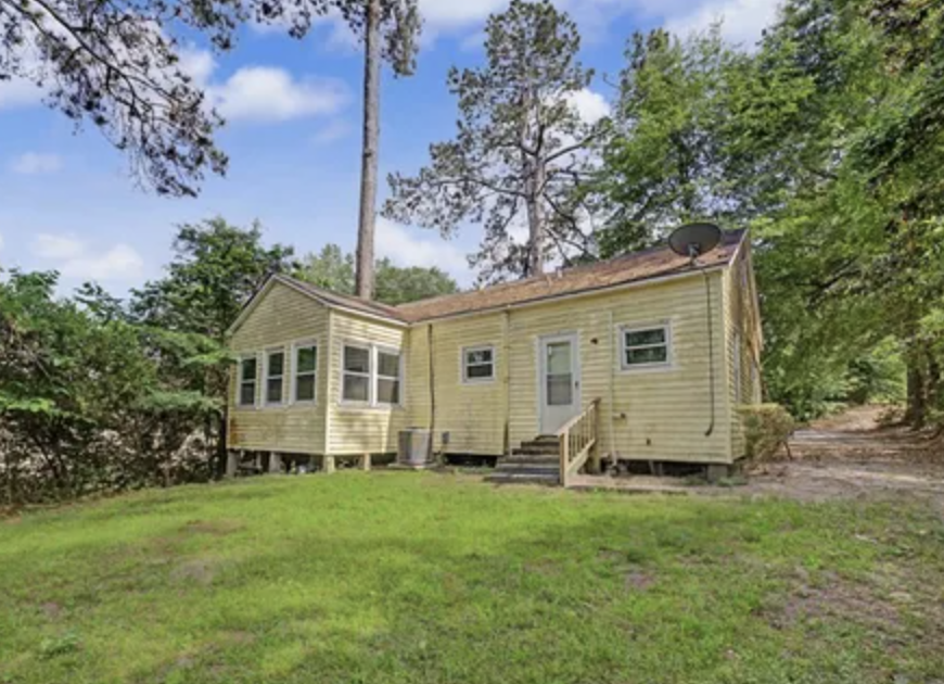 oldhouses100k's tweet image. $78K. #Affordable #Texas cottagewith 3 bedrooms, 1 bath.  oldhousesunder50k.com/small-texas-co…