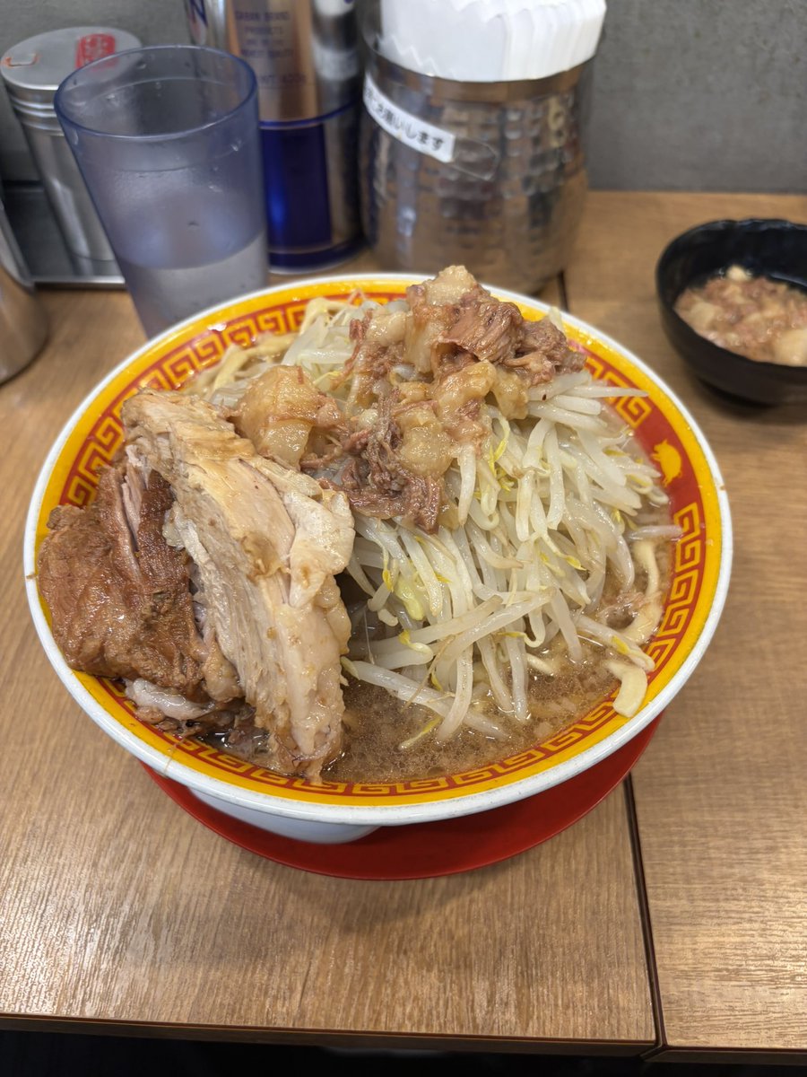 ひろき tweet media