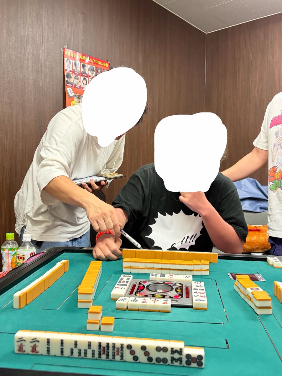 ひろき tweet media