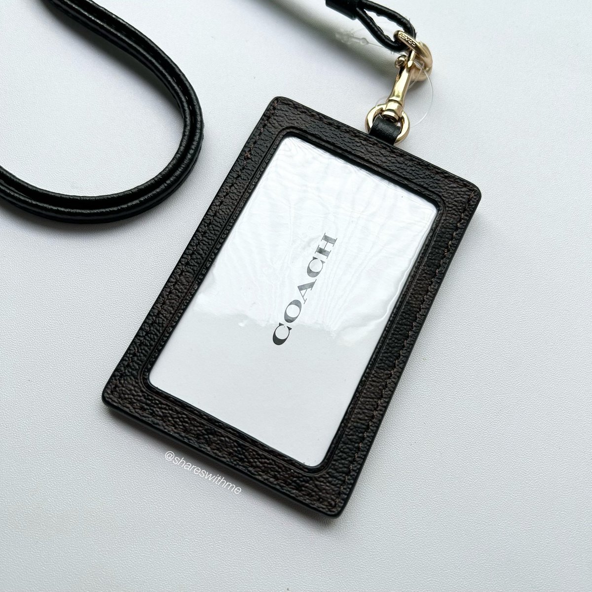 shareswithme's tweet image. พร้อมส่ง COACH outlet 
ID LANYARD IN SIGNATURE CANVAS
1,290฿ 📦REG40/EMS60

✨พร้อมโอนส่งฟรีEMS✨

มีช่องใส่บัตร 3 ช่อง
ของใหม่ไม่เคยใช้
ขอดูสินค้าเพิ่มเติมได้ค่ะ
#ส่งต่อcoach #coach #coachoutlet