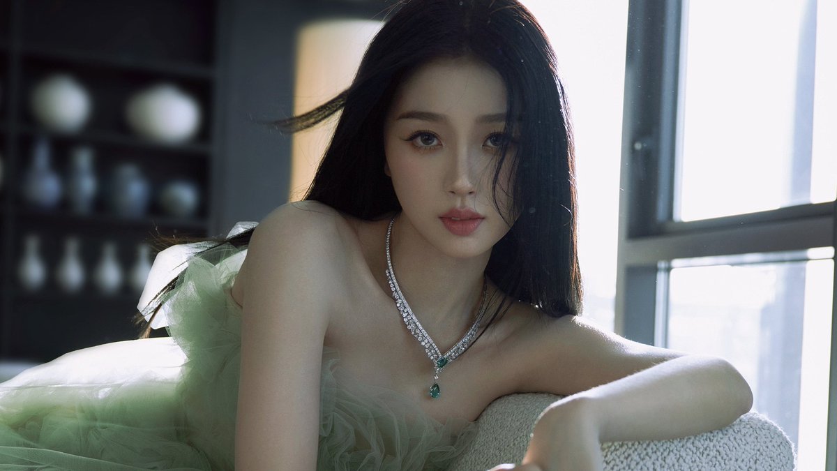 yu shuxin pics tweet media