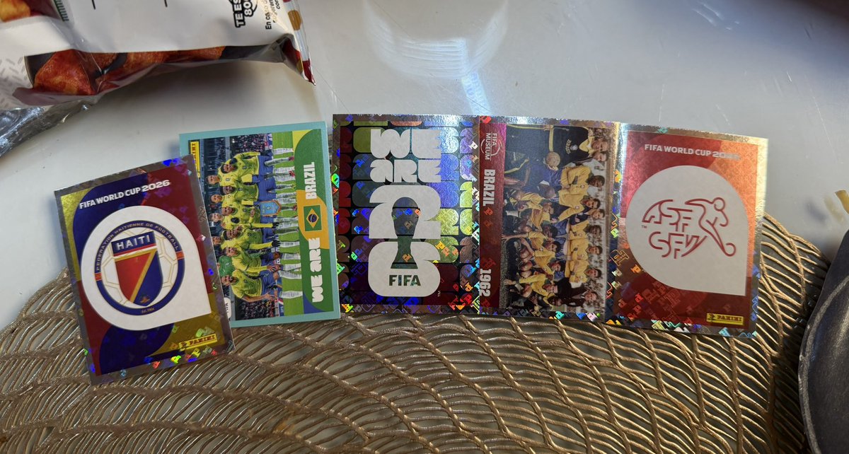 jorllinio11's tweet image. Mi esposa me regaló 1 sobre del #Album del #Mundial y me salieron estas😯
#Panini