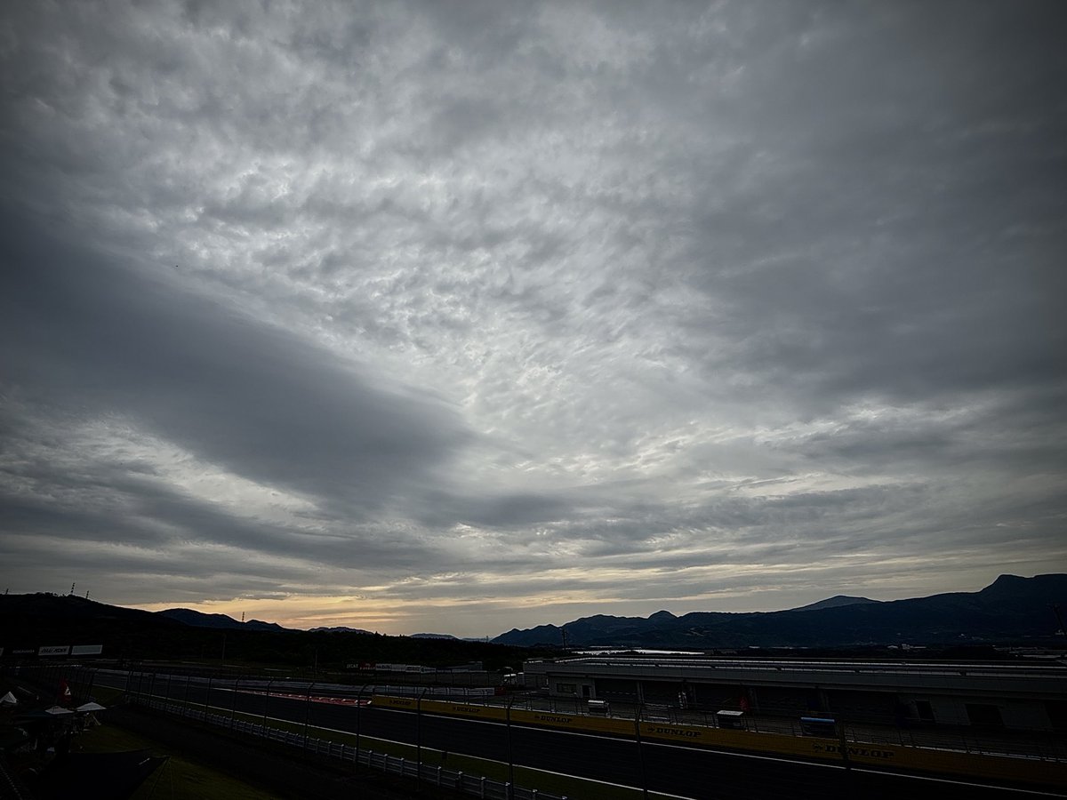 サーキットからおはようございます🌞