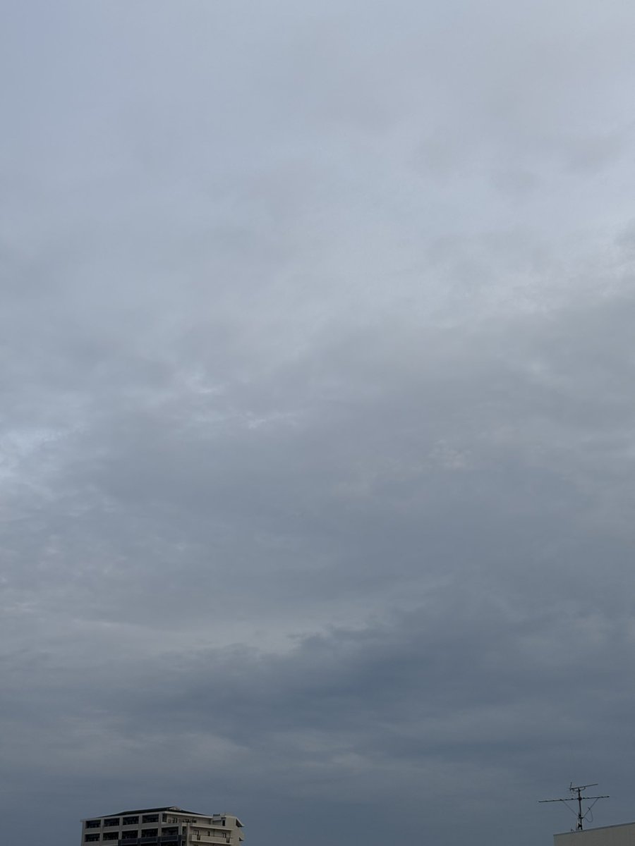 eSTYVKkkfXbmpHP's tweet image. おはようございます。
今朝もISS撮影チャンスでしたが、全く晴れませんねぇ。
#ISS #国際宇宙ステーション #ビクセン  #キヤノン #星ナビ