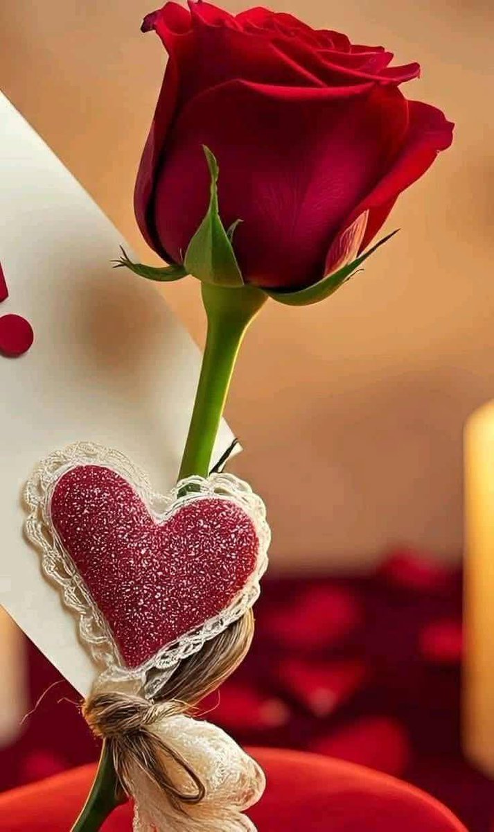 *♥شُـمًوٌوٌخِـ رجّـلَ ♥* tweet media