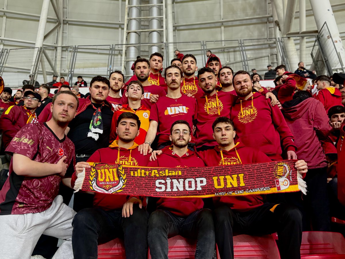 BAŞARILAR GELİR GEÇER ASALETİN BİZE YETER!

#ultrAslanUNI