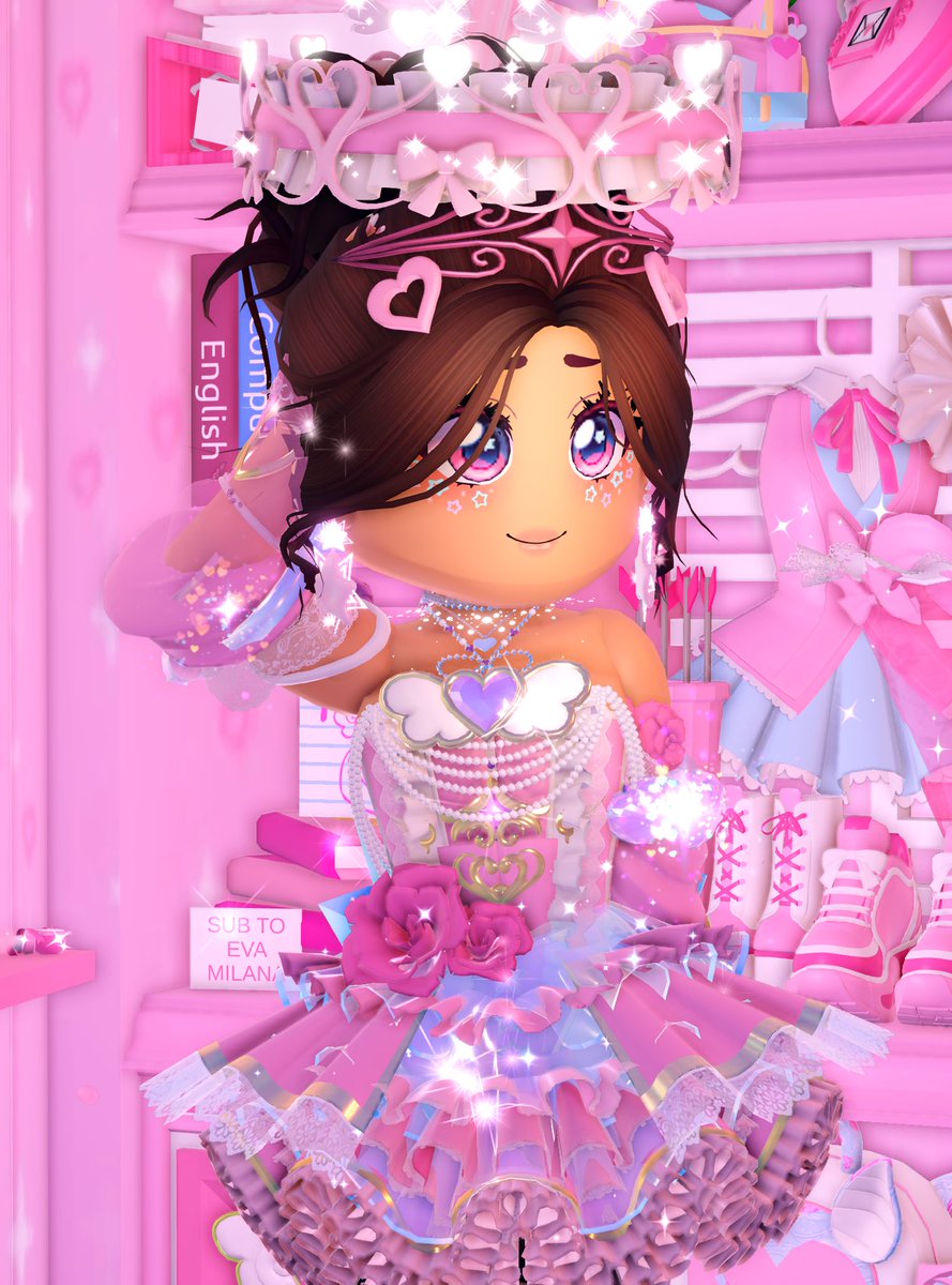 evamilanaa's tweet photo. I think I’m obsessed… 💗✨ #royalehigh #royalehighoutfits #outfitinspo https://t.co/VZl0pdDdgY