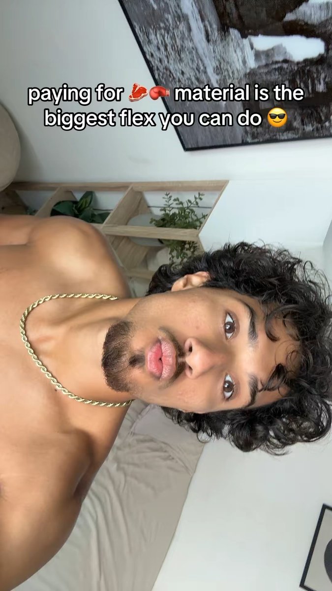 edgyadrian's tweet photo. paying for meat beating material is the biggest flex you can do 😎 💸 https://t.co/l3sAKBCFyM